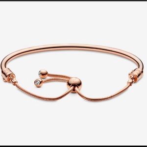 ❤️Flower Stem Slider Bracelet♥️